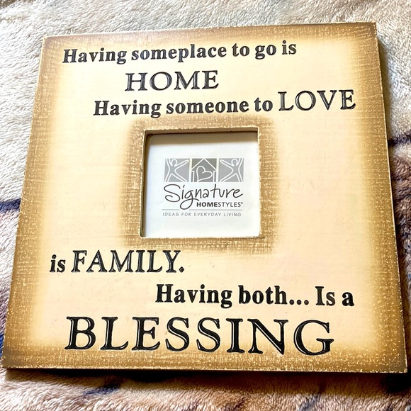 Two Stylish Picture frames - Picture 2 of 10